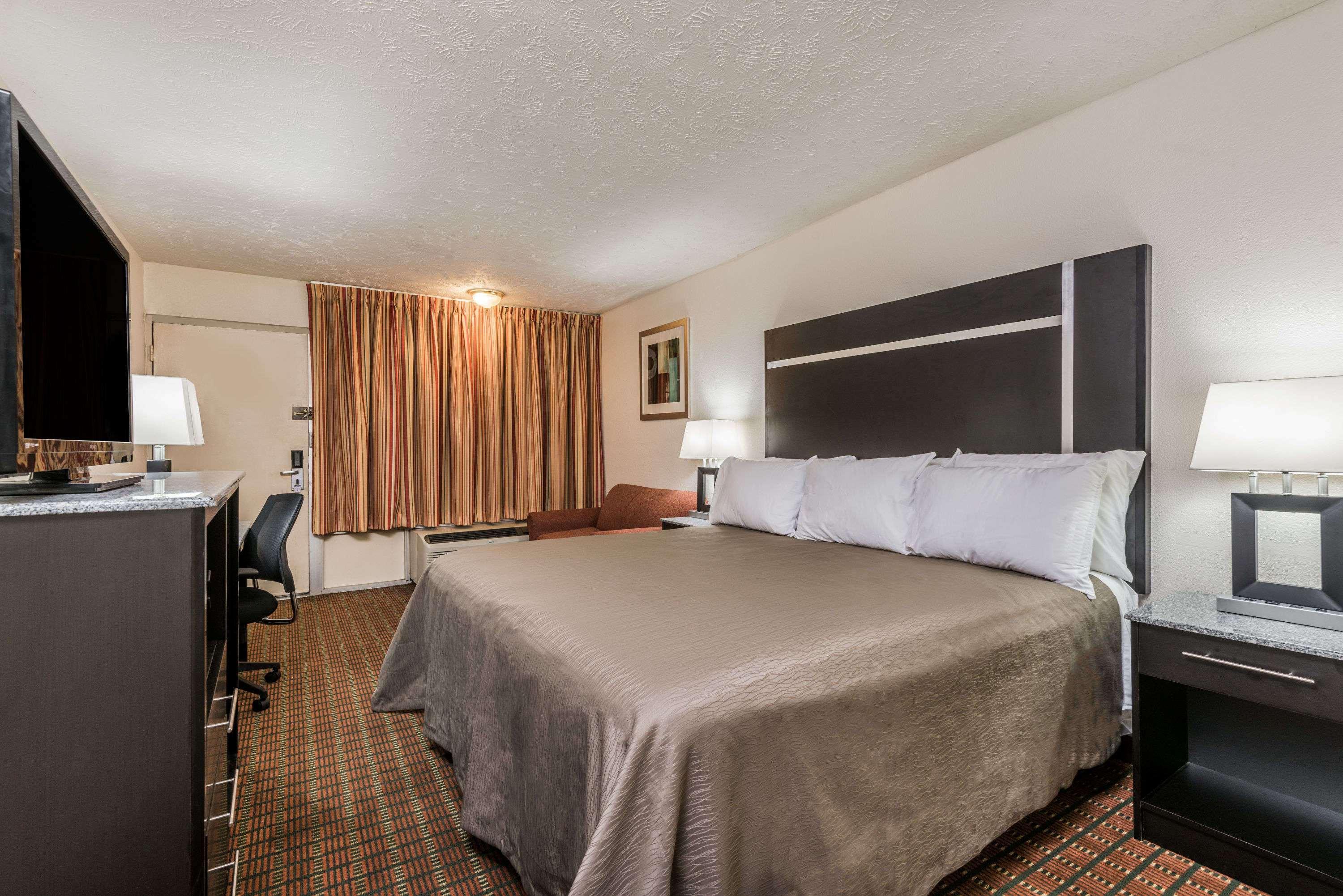 Ramada By Wyndham Lumberton Hotel Ngoại thất bức ảnh