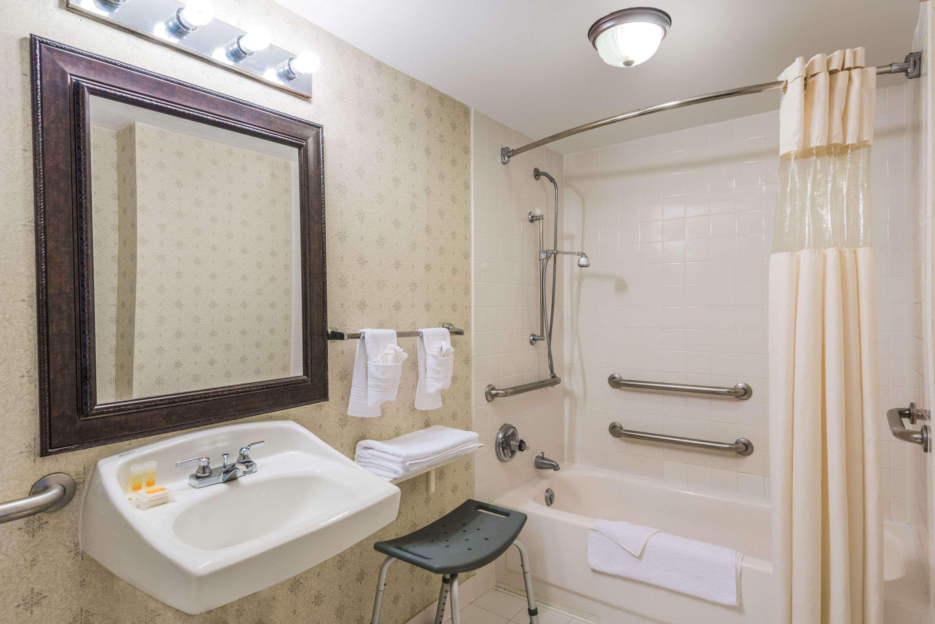 Ramada By Wyndham Lumberton Hotel Ngoại thất bức ảnh