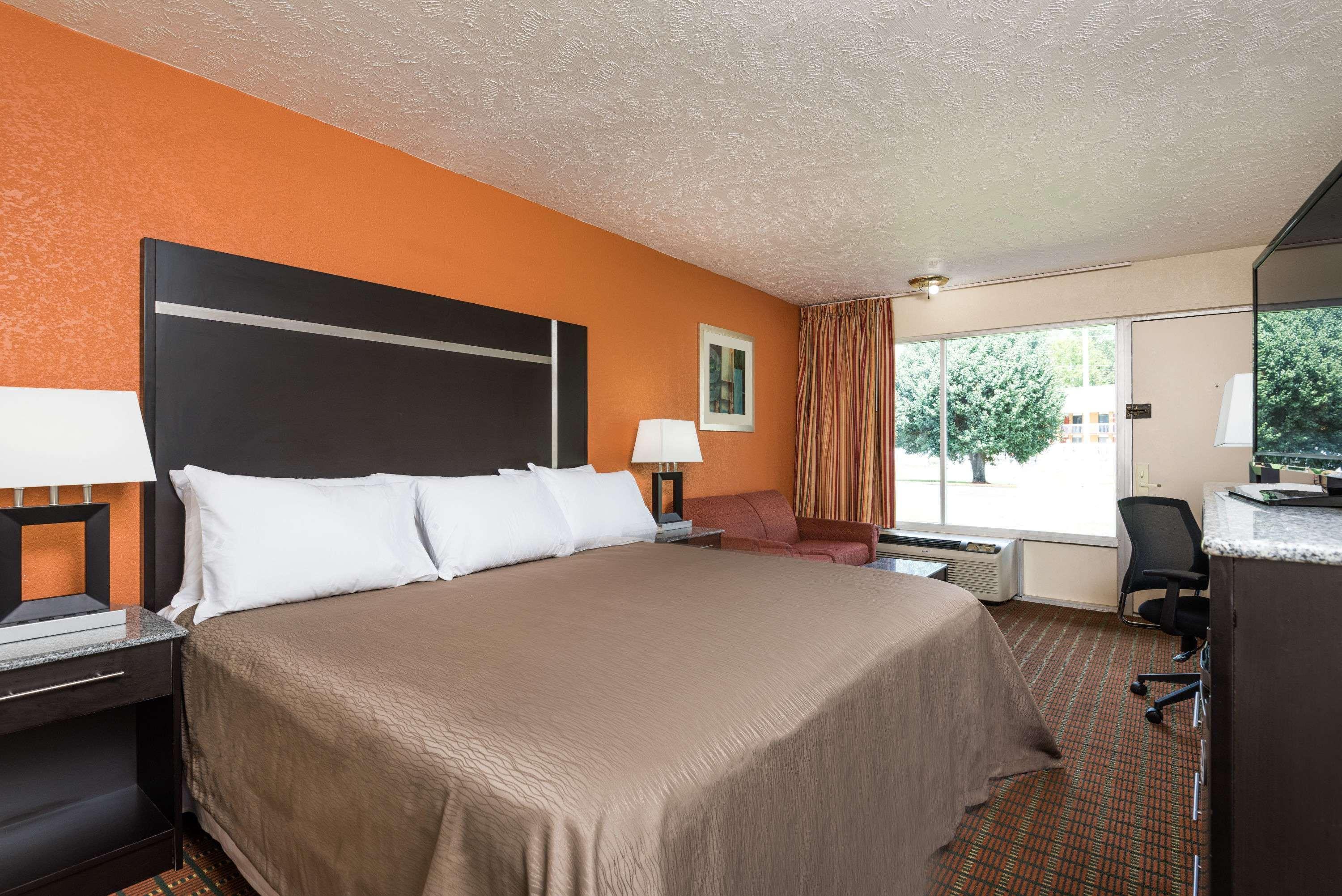 Ramada By Wyndham Lumberton Hotel Ngoại thất bức ảnh